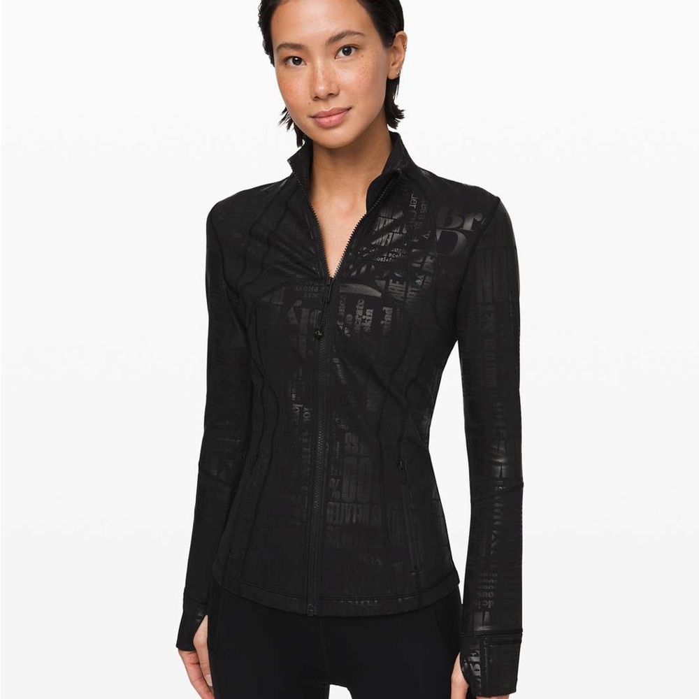 Lululemon Define Jacket *Manifesto
20YR Manifesto Foil Black Black Size 8